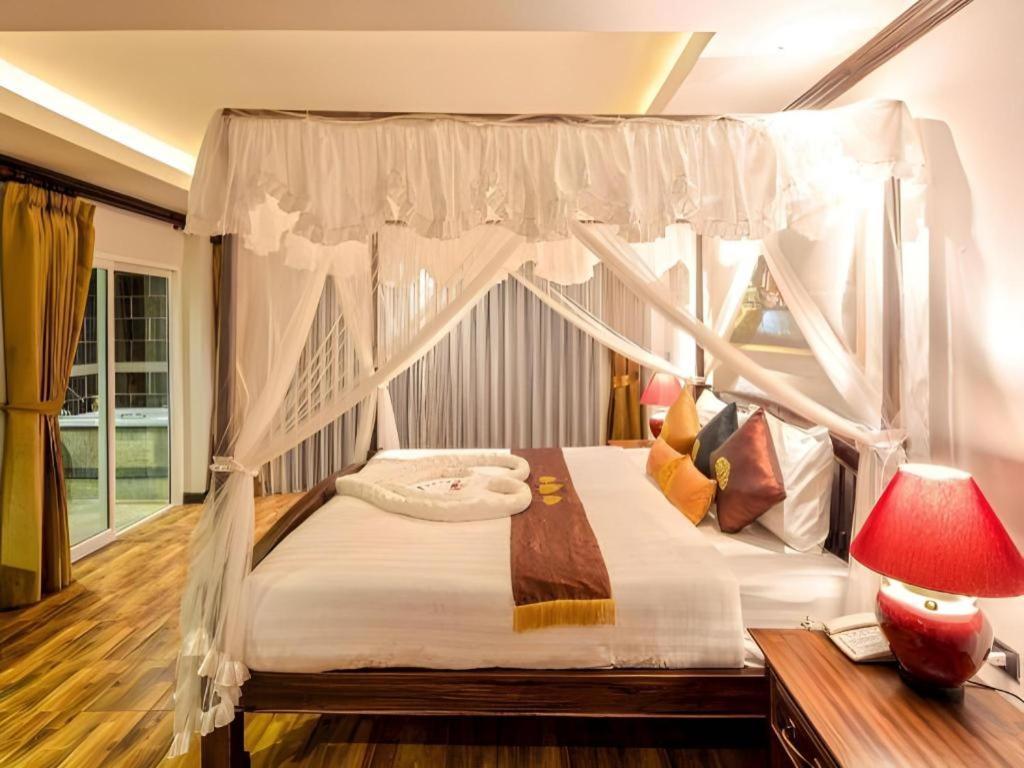 Tanawan Phuket