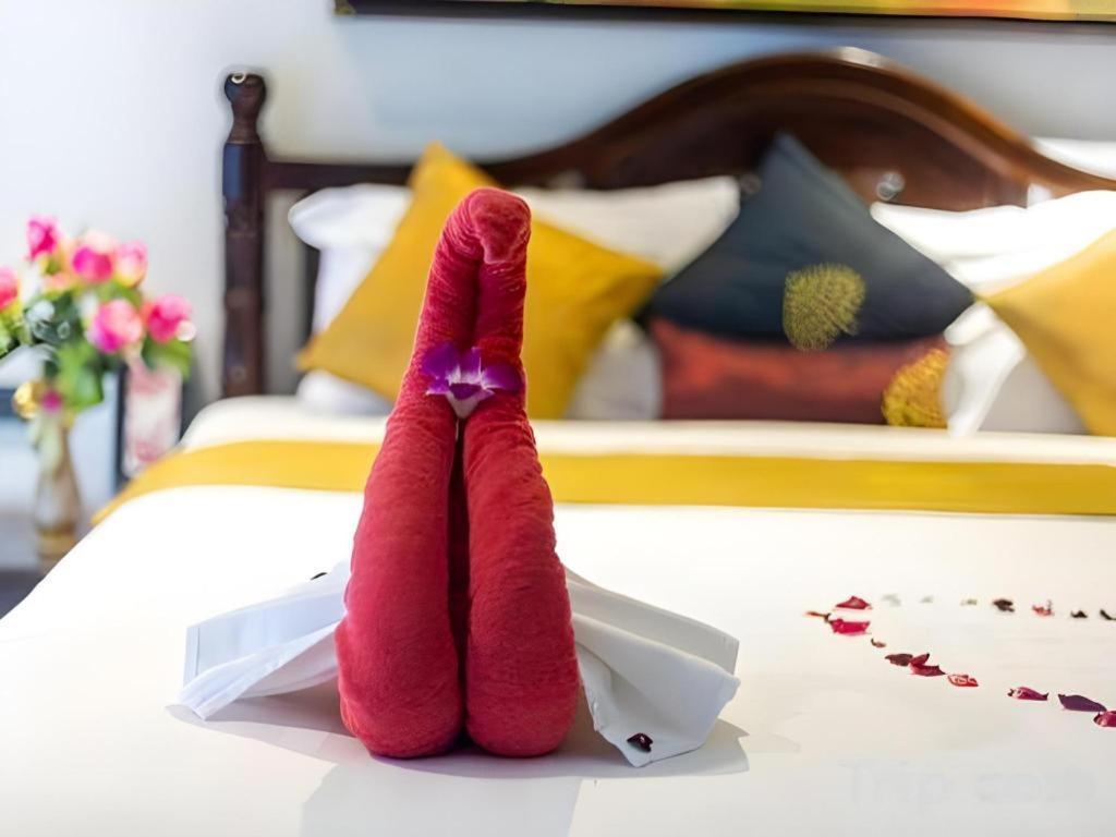 Tanawan Phuket Hotel