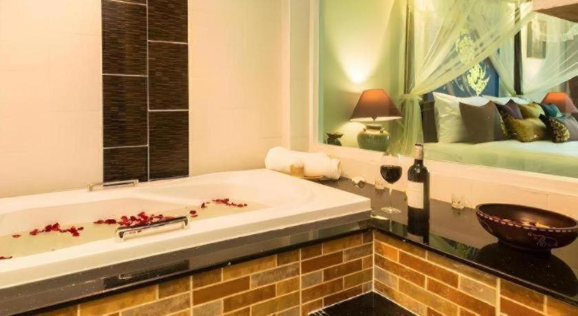 Hotel Tanawan Phuket